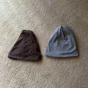 2 Slouchy Messy Bun & Ponytail Opening Beanie Caps